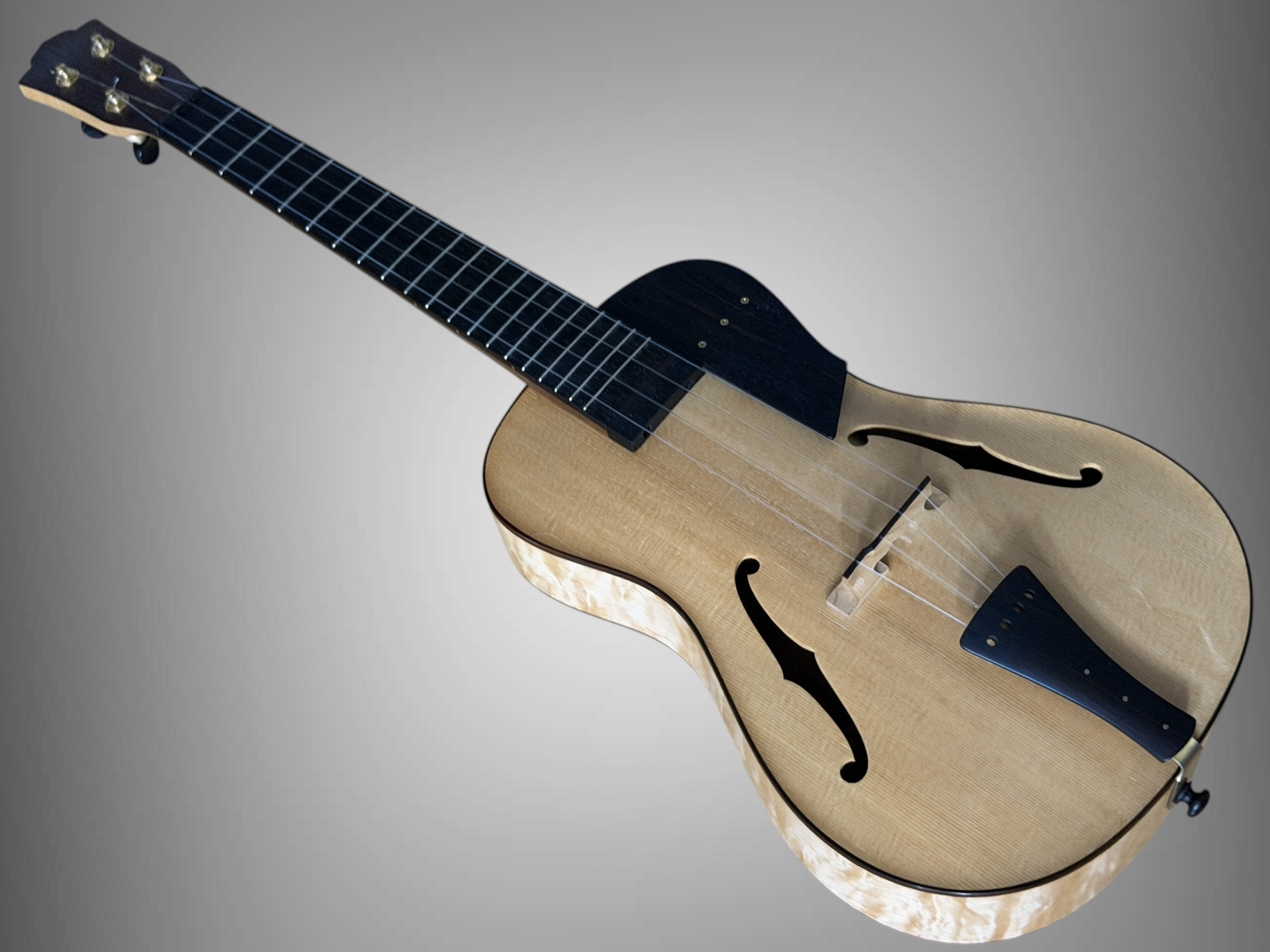 2024 da h（ダアッカ）ukulele tenor 15f archtop