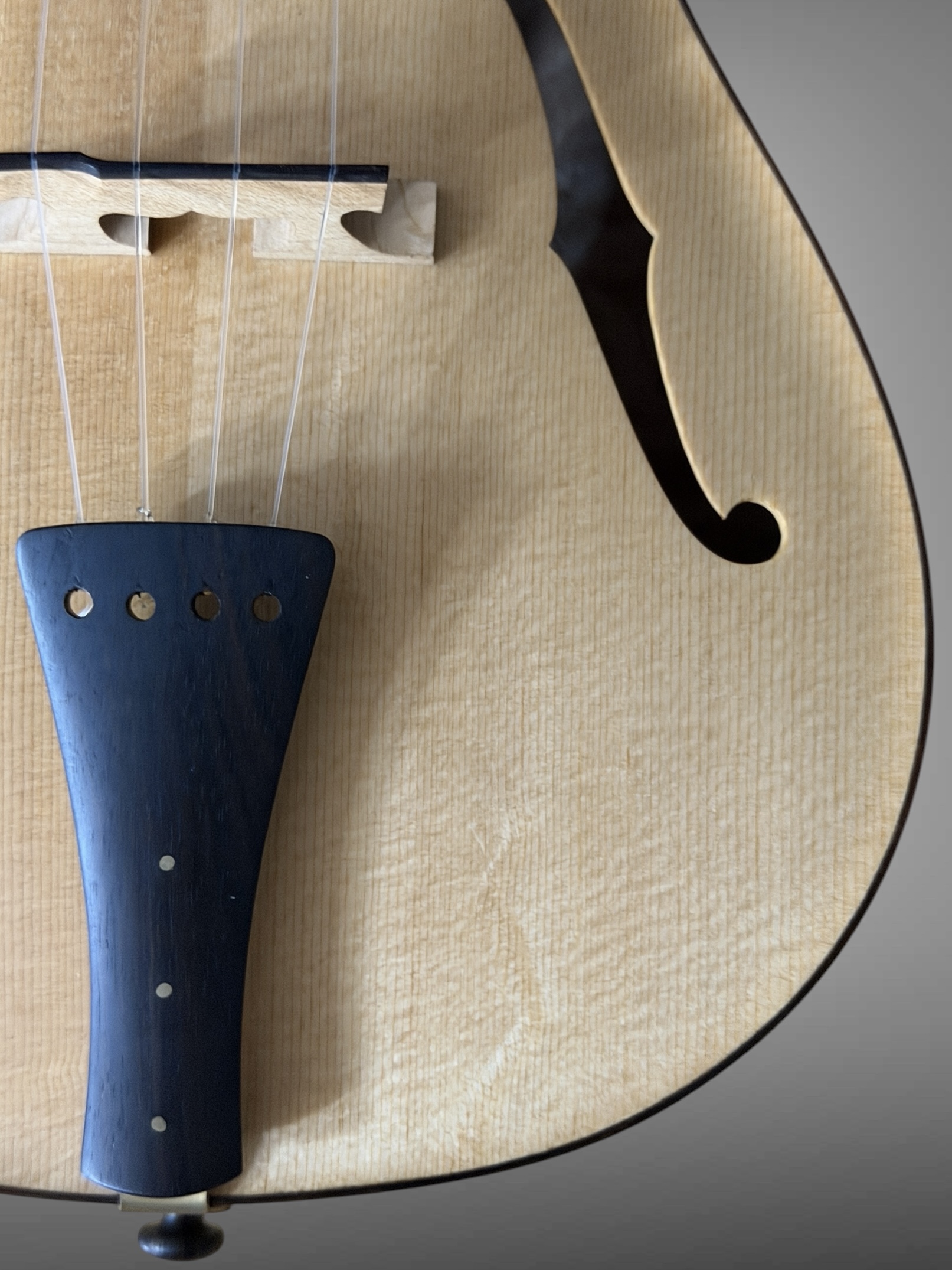 2024 da h(ダアッカ)ukulele tenor 15f archtop
