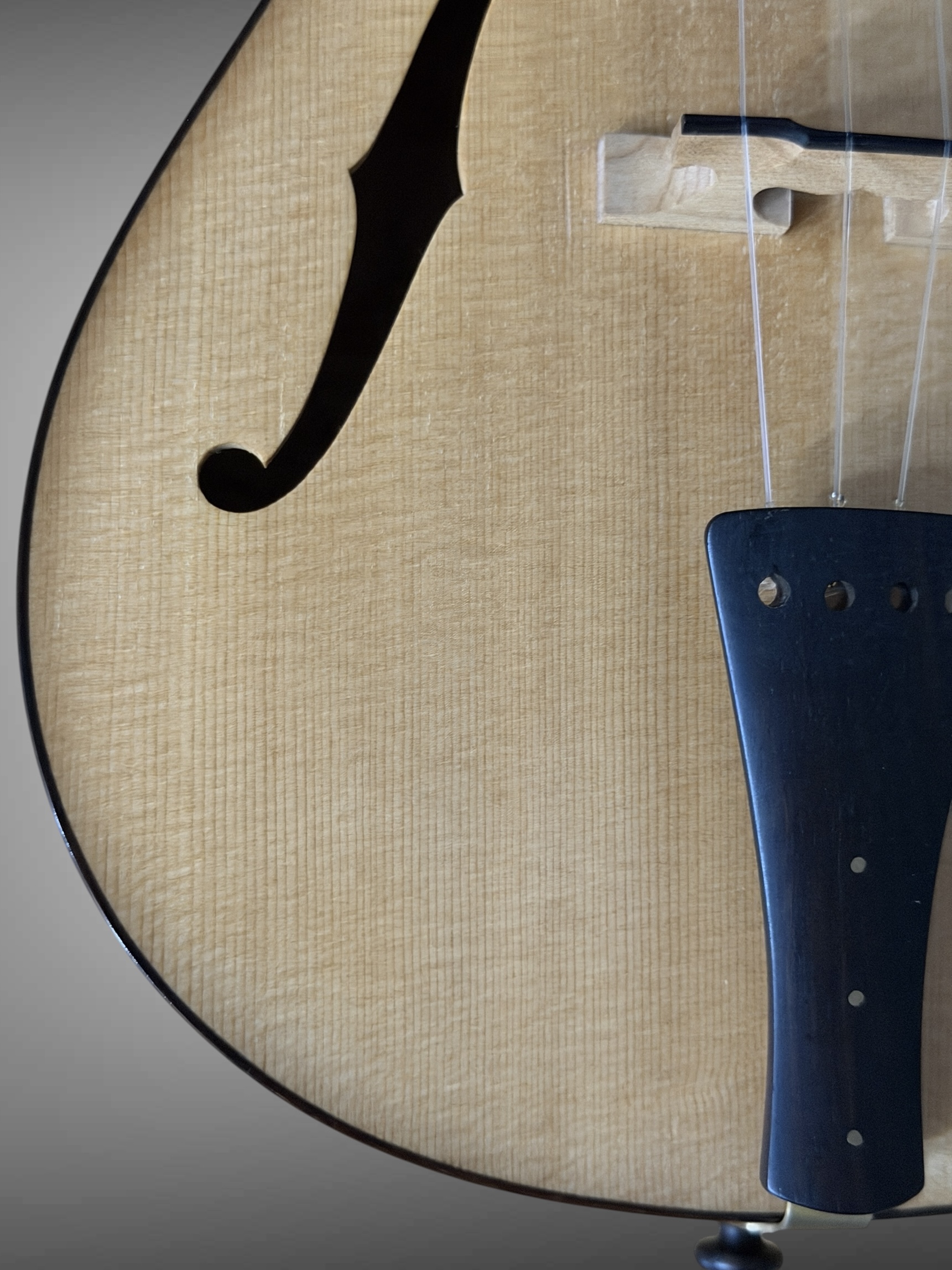 2024 da h(ダアッカ)ukulele tenor 15f archtop