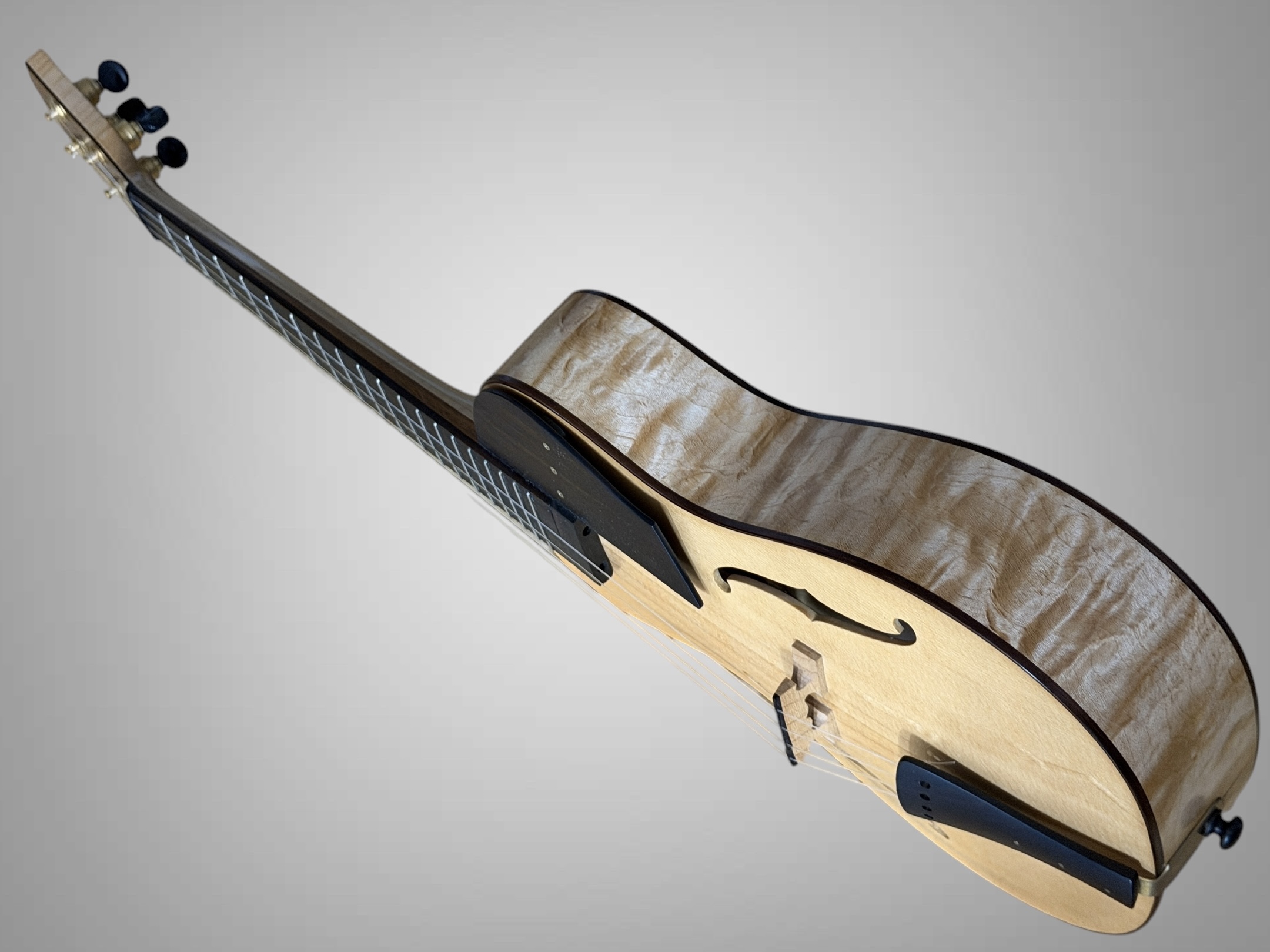 2024 da h(ダアッカ)ukulele tenor 15f archtop